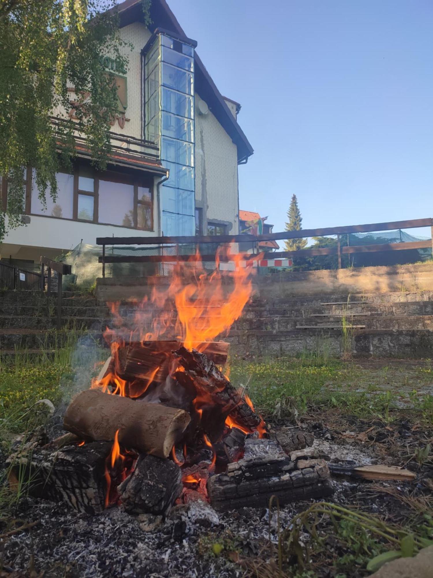 Resort Hotel Zvikov Zvíkovské Podhradí Eksteriør bilde