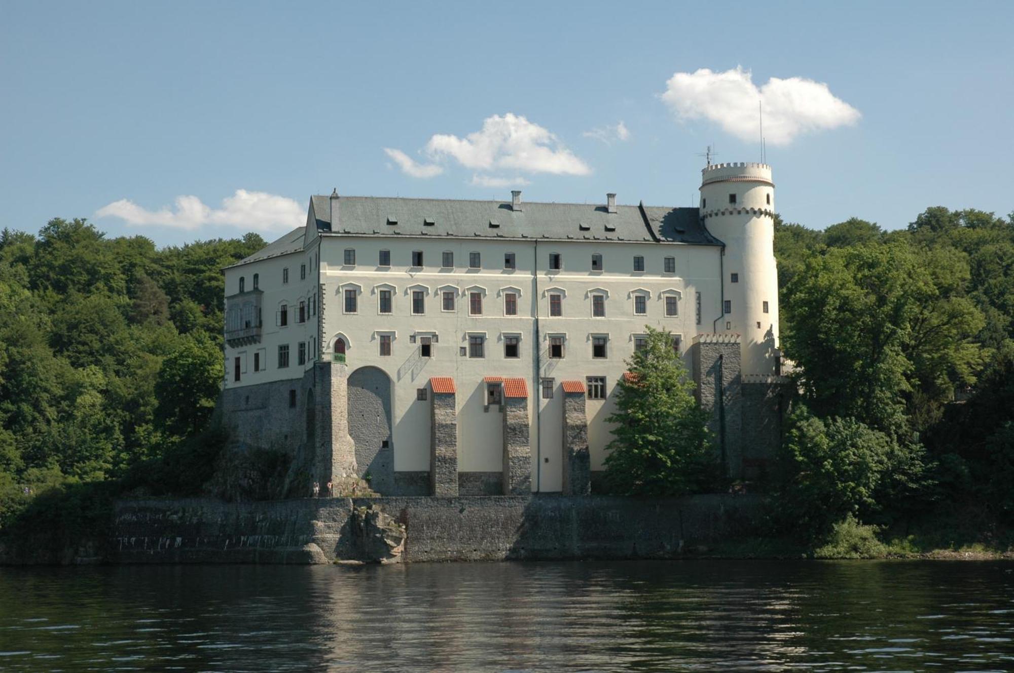 Resort Hotel Zvikov Zvíkovské Podhradí Eksteriør bilde