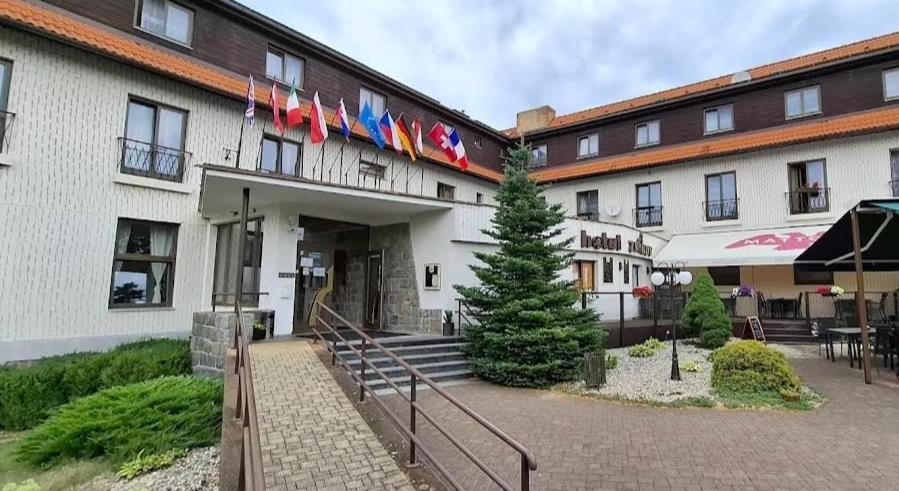 Resort Hotel Zvikov Zvíkovské Podhradí Eksteriør bilde
