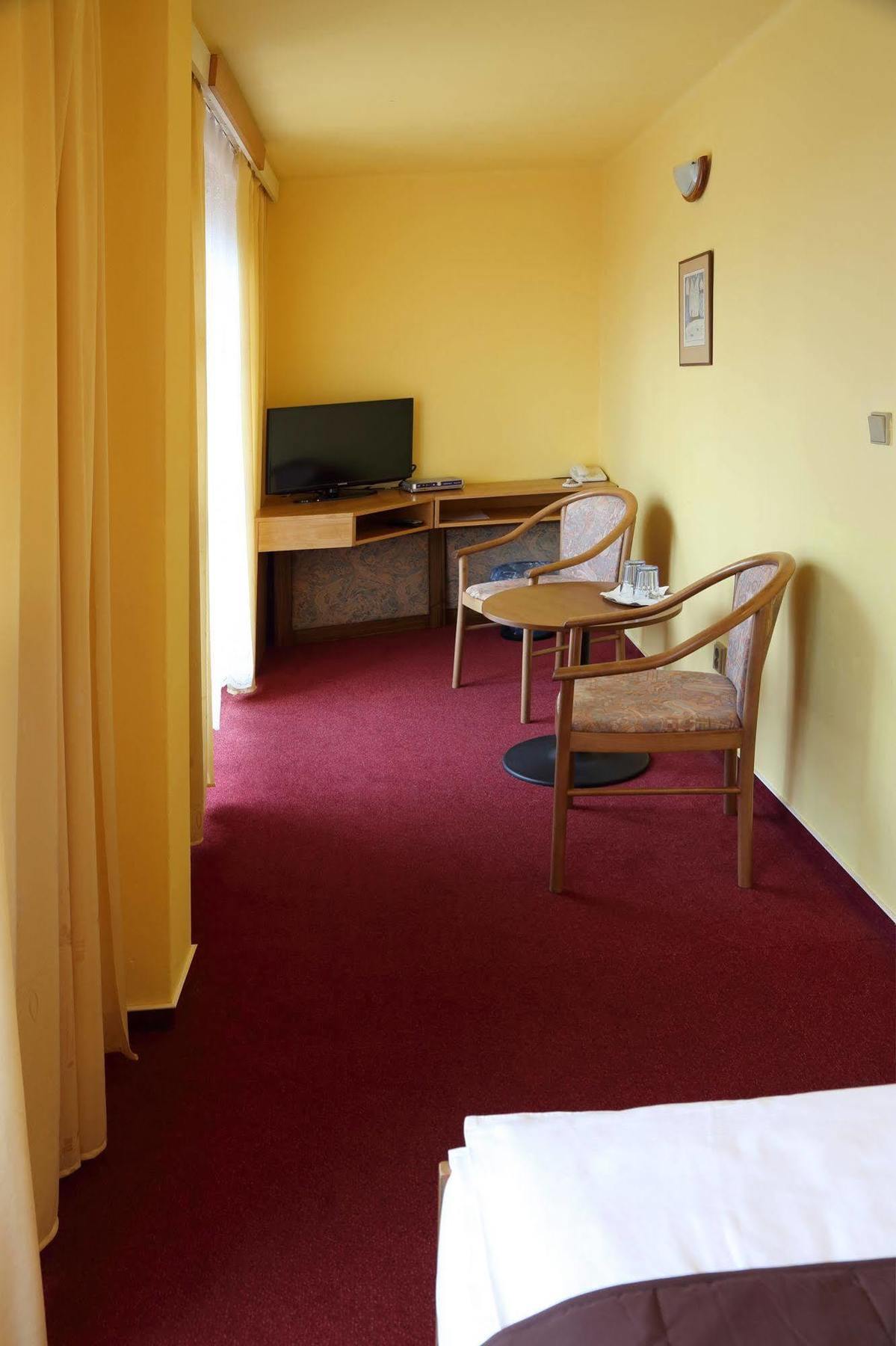 Resort Hotel Zvikov Zvíkovské Podhradí Eksteriør bilde