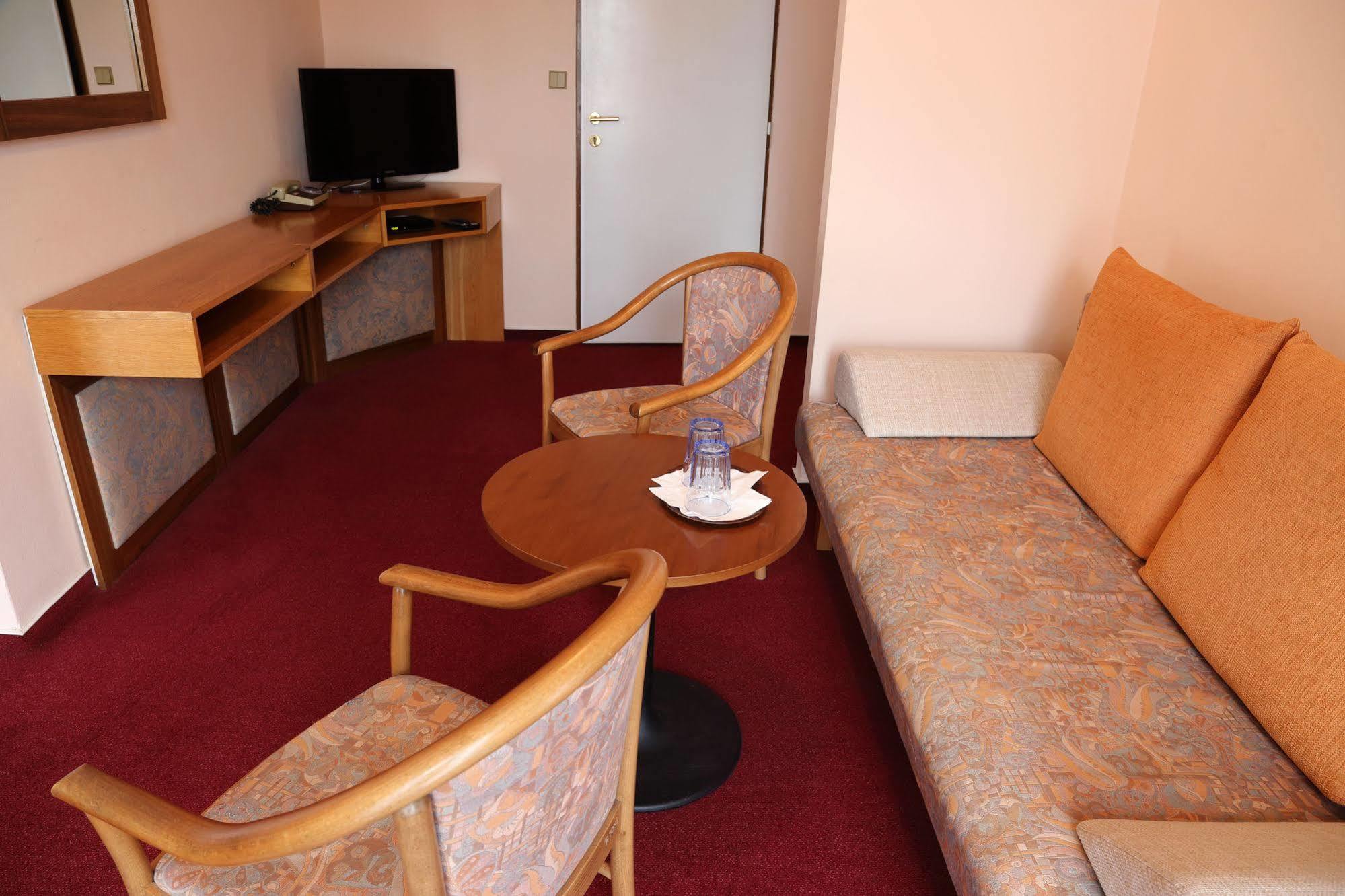 Resort Hotel Zvikov Zvíkovské Podhradí Eksteriør bilde