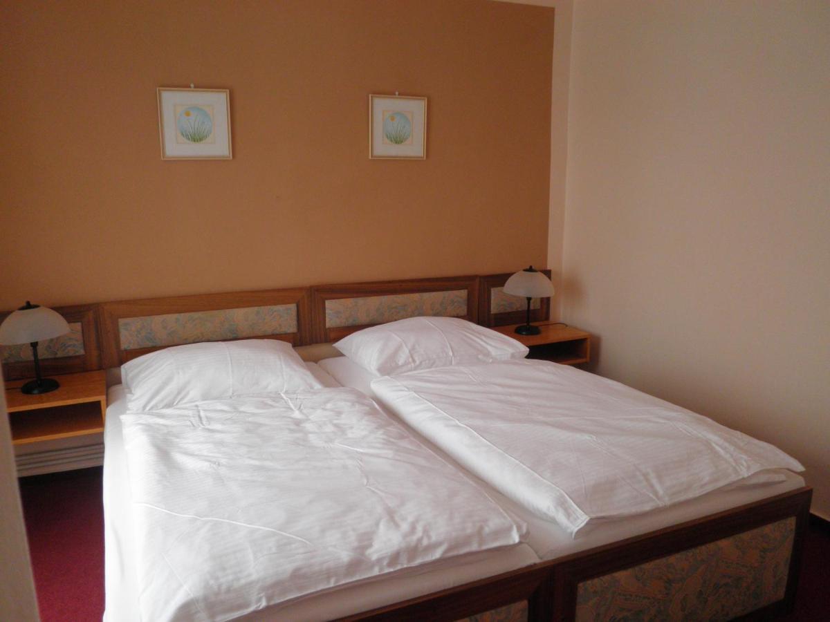 Resort Hotel Zvikov Zvíkovské Podhradí Eksteriør bilde